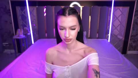 snow_whiteeex online show from March 21, 8:19 am