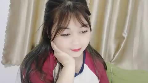 snow online show from March 29, 9:49 pm