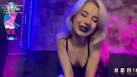 snowy_alice online show from July 24, 4:26 pm