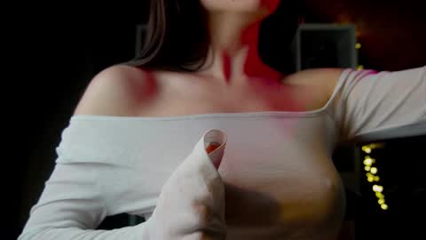 S online show from March 3, 8:49 pm