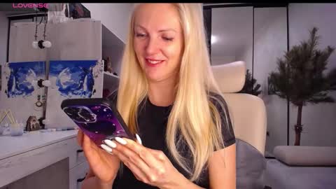 Monna online show from January 12, 2:46 pm