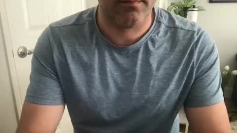 chris online show from April 28, 9:19 pm