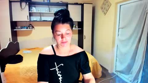 Soffy online show from May 25, 4:51 am