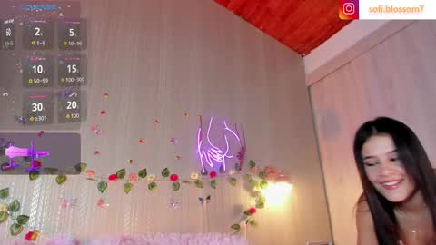 Sofi Blossom  online show from May 22, 9:43 pm