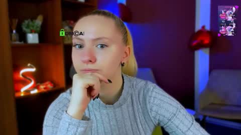 sofi_lonely online show from February 12, 12:20 pm