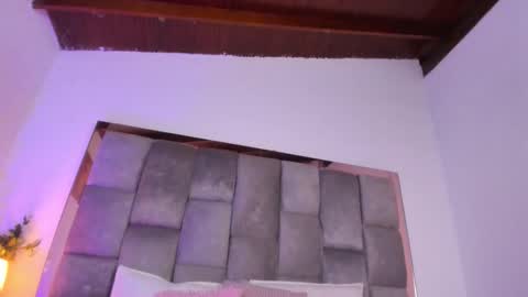 Sofia Vasquez online show from February 2, 9:33 pm