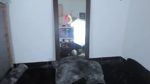 Sofia online show from December 5, 7:00 pm