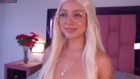 Sofi online show from February 17, 7:01 pm