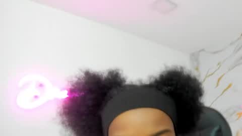 sofia_echeverri online show from May 27, 11:51 am