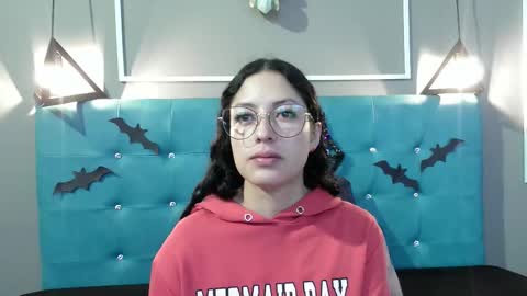 Snapshot of sofia_white3 chatting on October 23, 11:23 am Sofa online show from October 23, 11:23 am