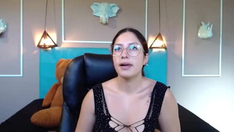 Snapshot of sofia_white3 chatting on October 2, 11:31 am Sofa online show from October 2, 11:31 am