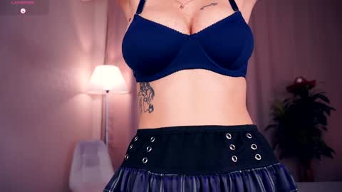 Hi My name is Sofia Welcome to my room Please thumbs up - its important online show from September 12, 6:37 am