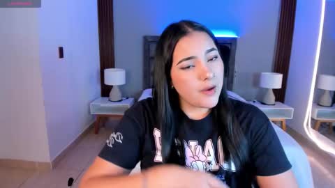 Sofia caramel online show from December 1, 4:16 pm