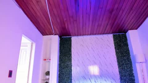 Sofia caramel online show from November 27, 6:15 pm