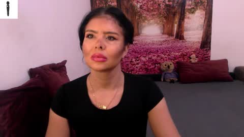 Snapshot of sofialiub chatting on December 3, 10:23 am sofialiub online show from December 3, 10:23 am