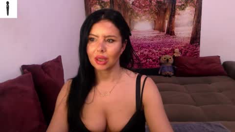 Snapshot of sofialiub chatting on December 7, 5:15 pm sofialiub online show from December 7, 5:15 pm
