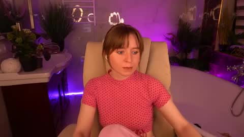SofiaLuxuryy online show from April 30, 11:09 pm