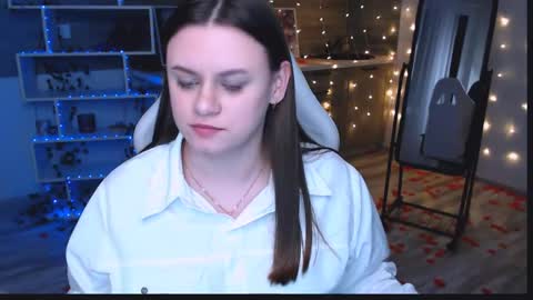 sofiarayan online show from April 2, 3:41 pm