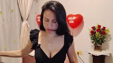 Sofi Bella online show from February 13, 10:02 pm
