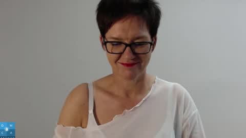 Sofie Velvet online show from September 22, 4:22 pm