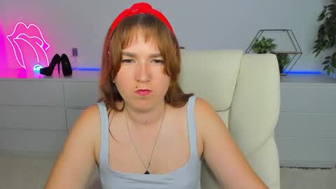 Snapshot of sofii_darling chatting on September 23, 5:52 pm sofii_darling online show from September 23, 5:52 pm