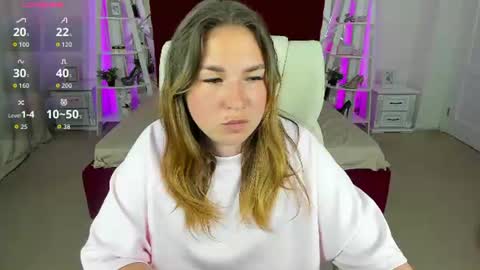 sofii_darling online show from June 12, 5:34 pm