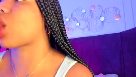 sofiifox online show from June 11, 3:04 am