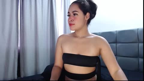 Seyra-abby online show from March 8, 1:15 pm