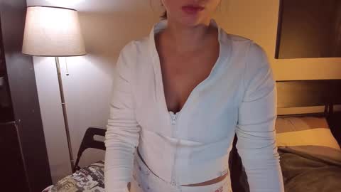 Emily online show from October 9, 7:19 pm