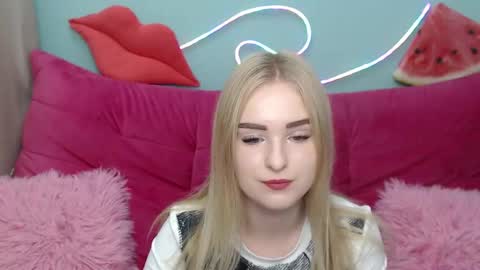 sofysoft online show from November 18, 5:43 am