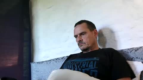 Alex Dixon online show from December 7, 9:22 am