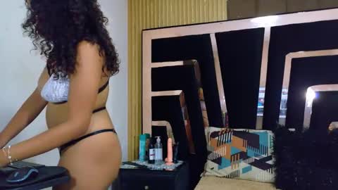 Sol Evans online show from November 14, 5:48 pm