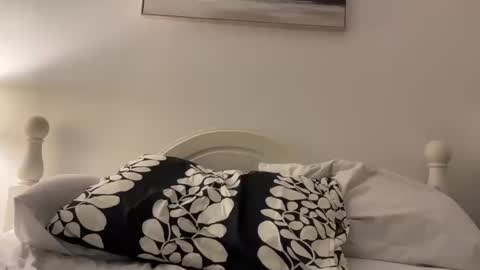 solobrit online show from January 13, 7:38 am