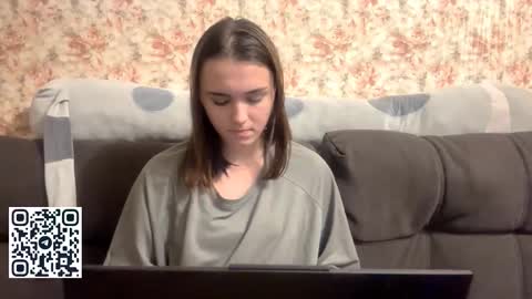 Hello My name is Jane  im new model here and little but shy but curious. online show from November 3, 7:59 pm