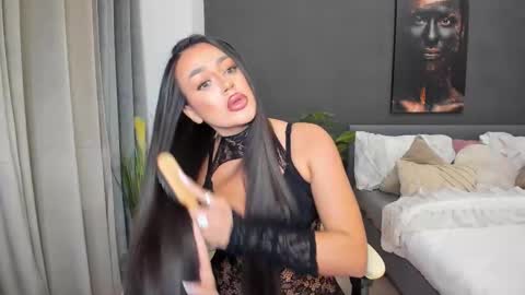 Sonia  Rey online show from February 10, 8:45 pm