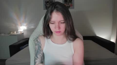 Snapshot of sonia_moon_ chatting on September 23, 4:28 am sonia_moon_ online show from September 23, 4:28 am