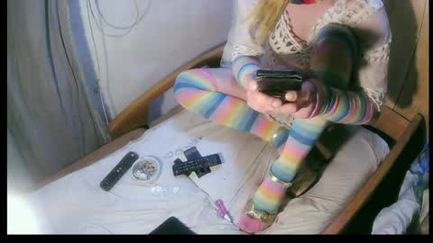 SoniaHiddenCD online show from April 6, 7:04 pm