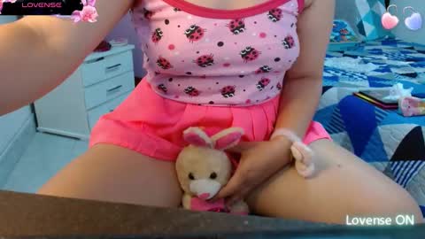 Snapshot of sonialatin69 chatting on February 18, 3:31 pm sonialatin69 online show from February 18, 3:31 pm