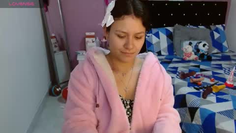 Snapshot of sonialatin69 chatting on March 7, 2:23 pm sonialatin69 online show from March 7, 2:23 pm