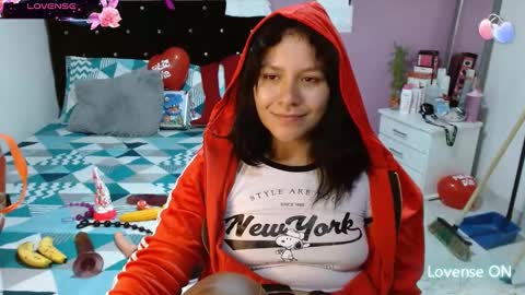 Snapshot of sonialatin69 chatting on February 21, 1:00 pm sonialatin69 online show from February 21, 1:00 pm