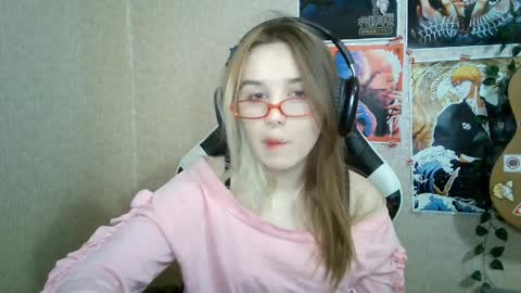 Mila online show from April 3, 5:09 pm