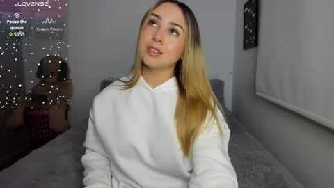 Sofi online show from December 23, 3:23 am