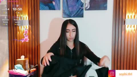 Sophi Thaylorr online show from September 18, 1:37 pm