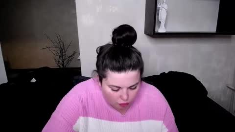 sophia__olsen online show from November 6, 7:00 am