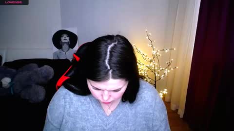 sophia__olsen online show from March 2, 6:27 am