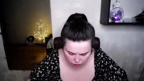 sophia__olsen online show from July 1, 6:11 am