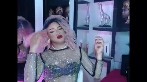 sophia_hott01 online show from December 14, 11:55 pm