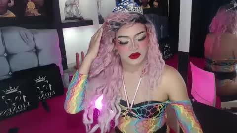 sophia_hott01 online show from September 24, 12:12 pm