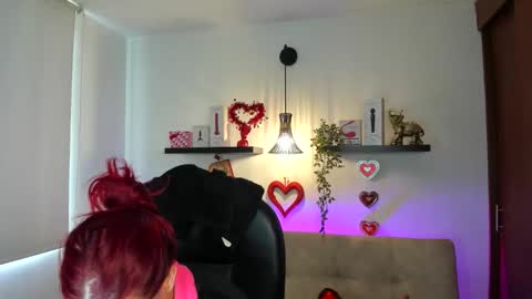 sophia_miller4 online show from February 17, 7:02 pm