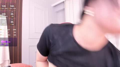 QUEEN OF SQUIRT online show from March 6, 1:05 am